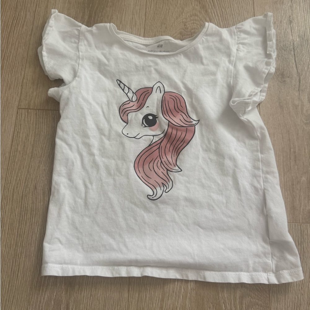 H&M tee bundle - Picture 2 of 10